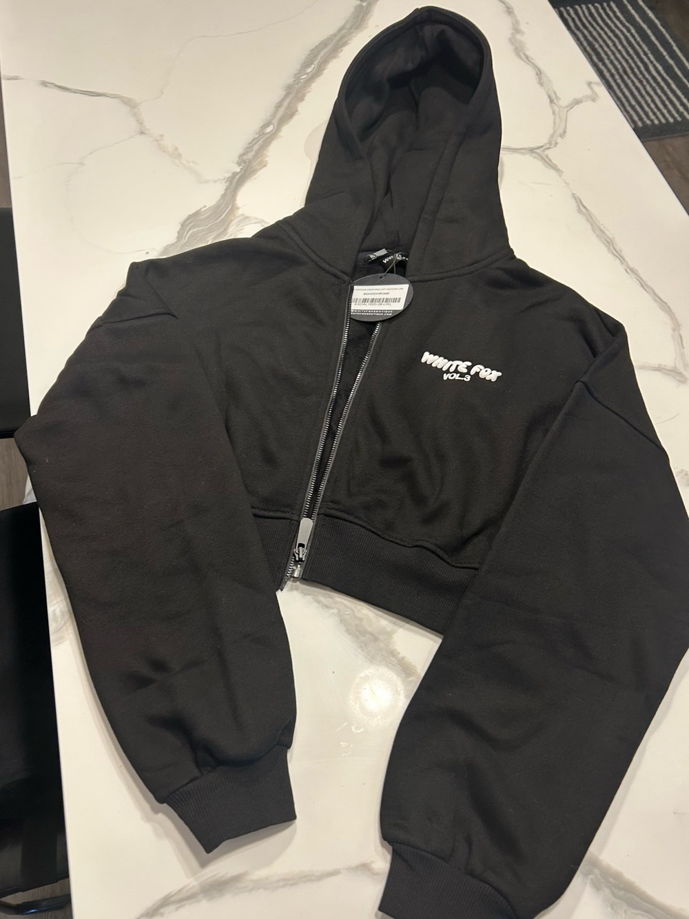 White Fox Cropped Hoodie - NWT (short) L/XL